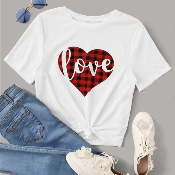 NEW Women’s Heart and Gingham Print Tee Valentine’s T-Shirt Love Gift Fun Top - Picture 7 of 7